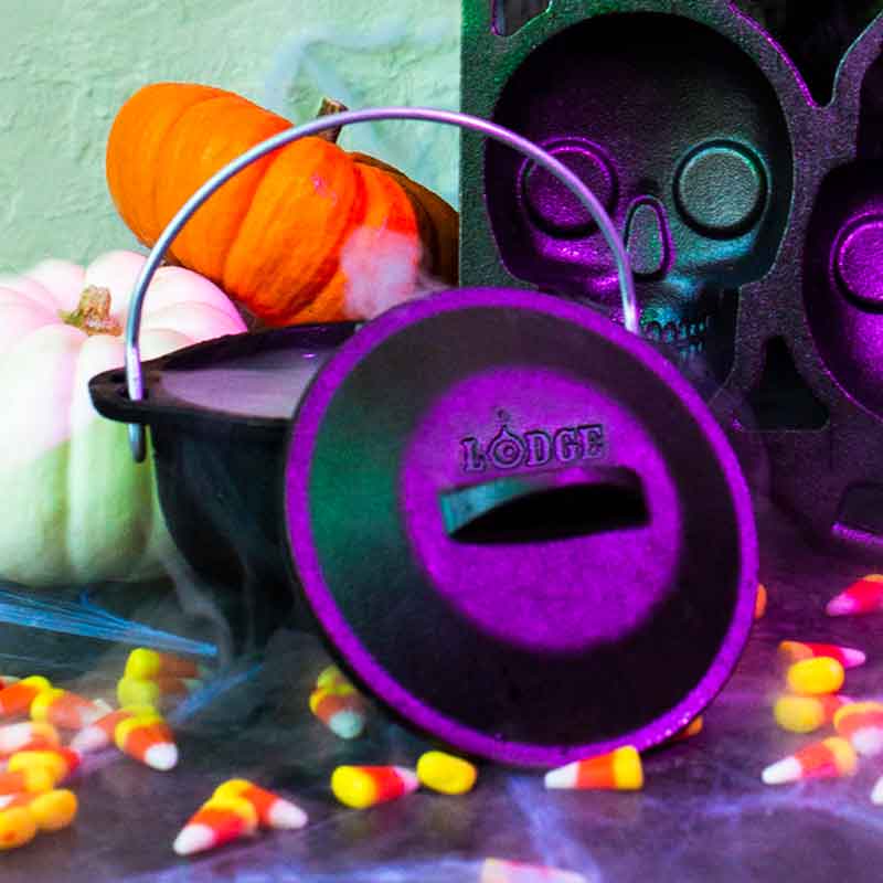 Heat-Treated 5 Inch Cast Iron Lid - Lodge
