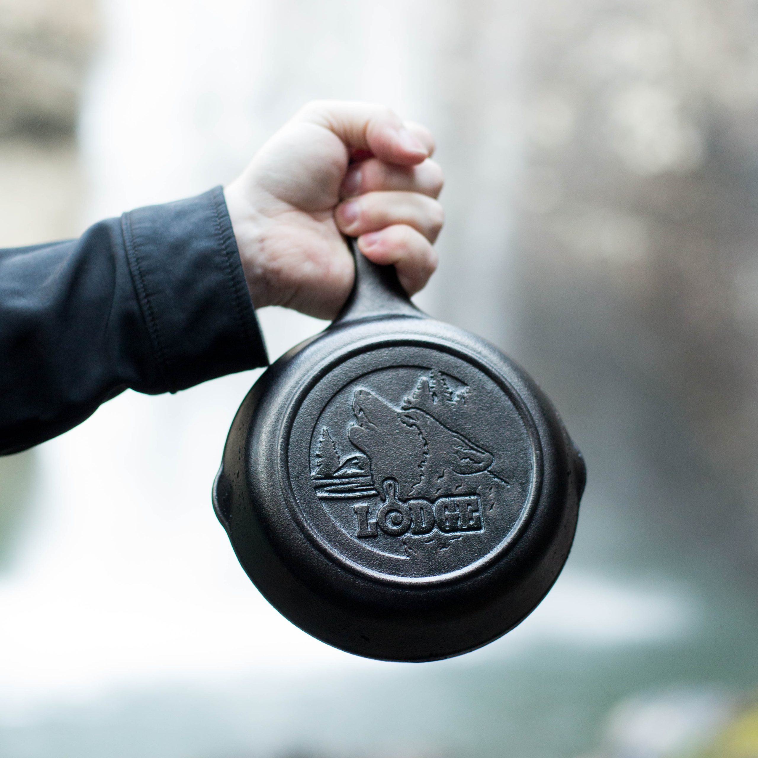 Wildlife Series? 6.5 Inch Cast Iron Wolf Skillet - Lodge