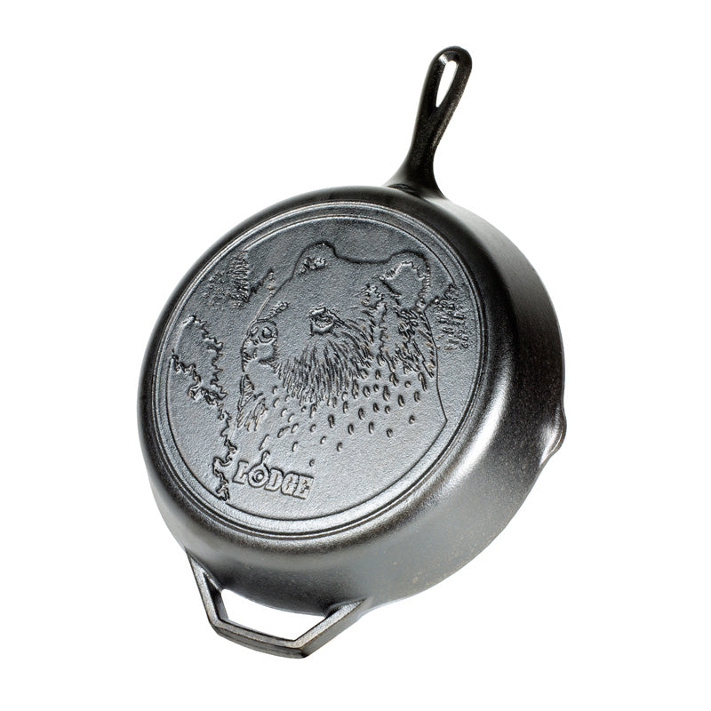 Wildlife Series? 12 Inch Cast Iron Bear Skillet - Lodge