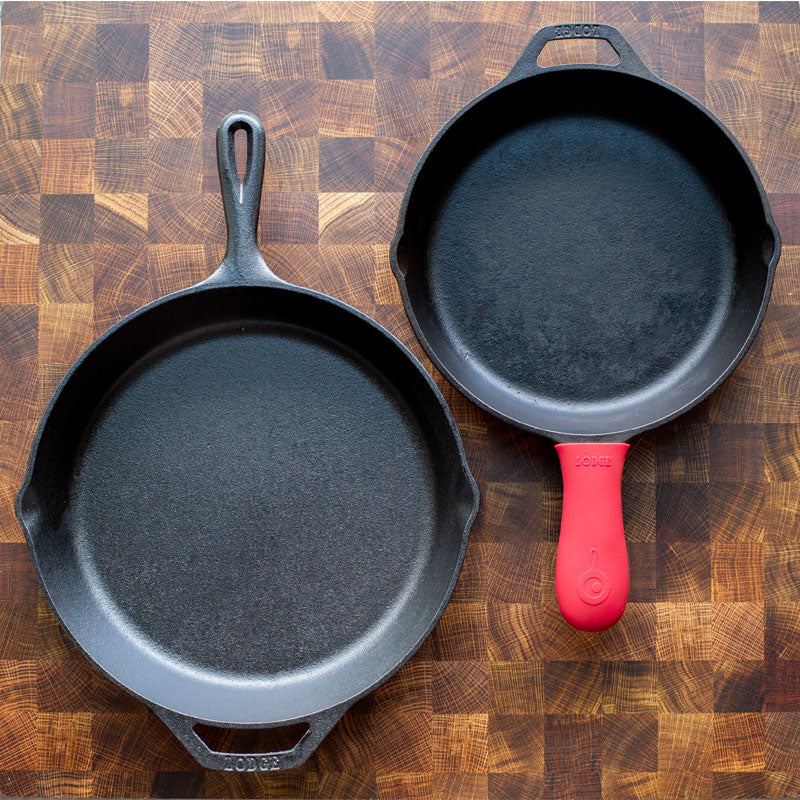 Lodge Fan-Favorite Skillets Set with Handle Holder - Lodge